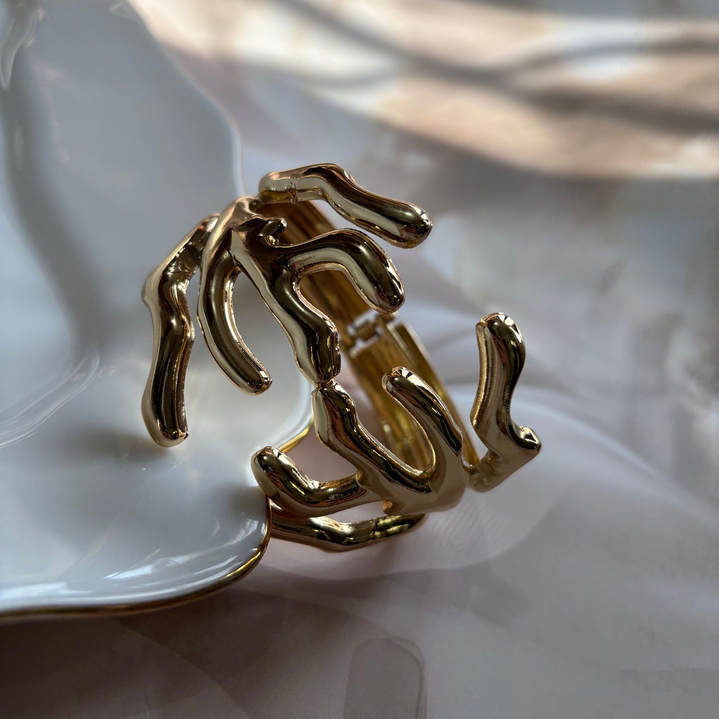 Hollow Branch Cuff Bracelet