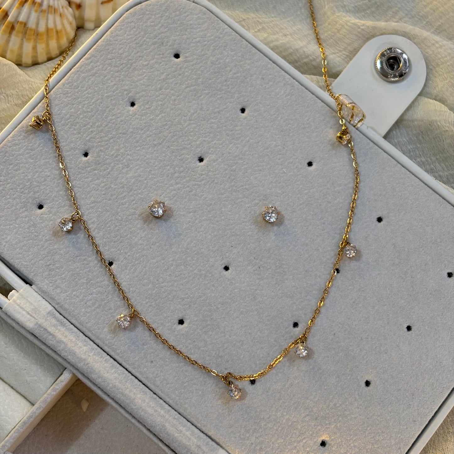 Tiny Solitaire Charms Set